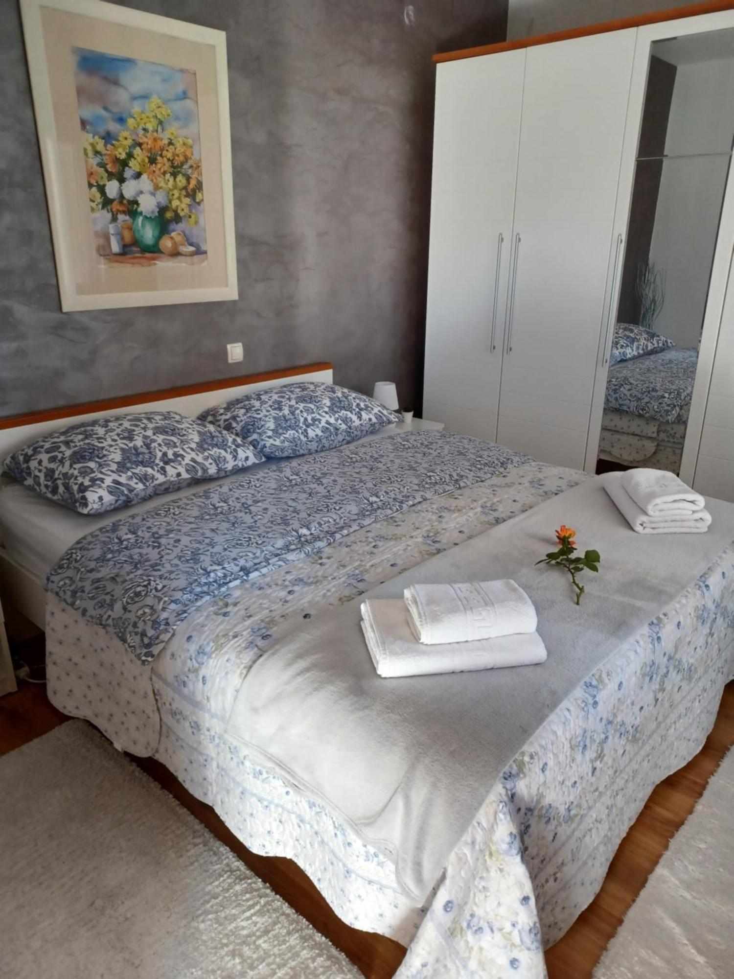Apartman Breza Шибеник Екстер'єр фото
